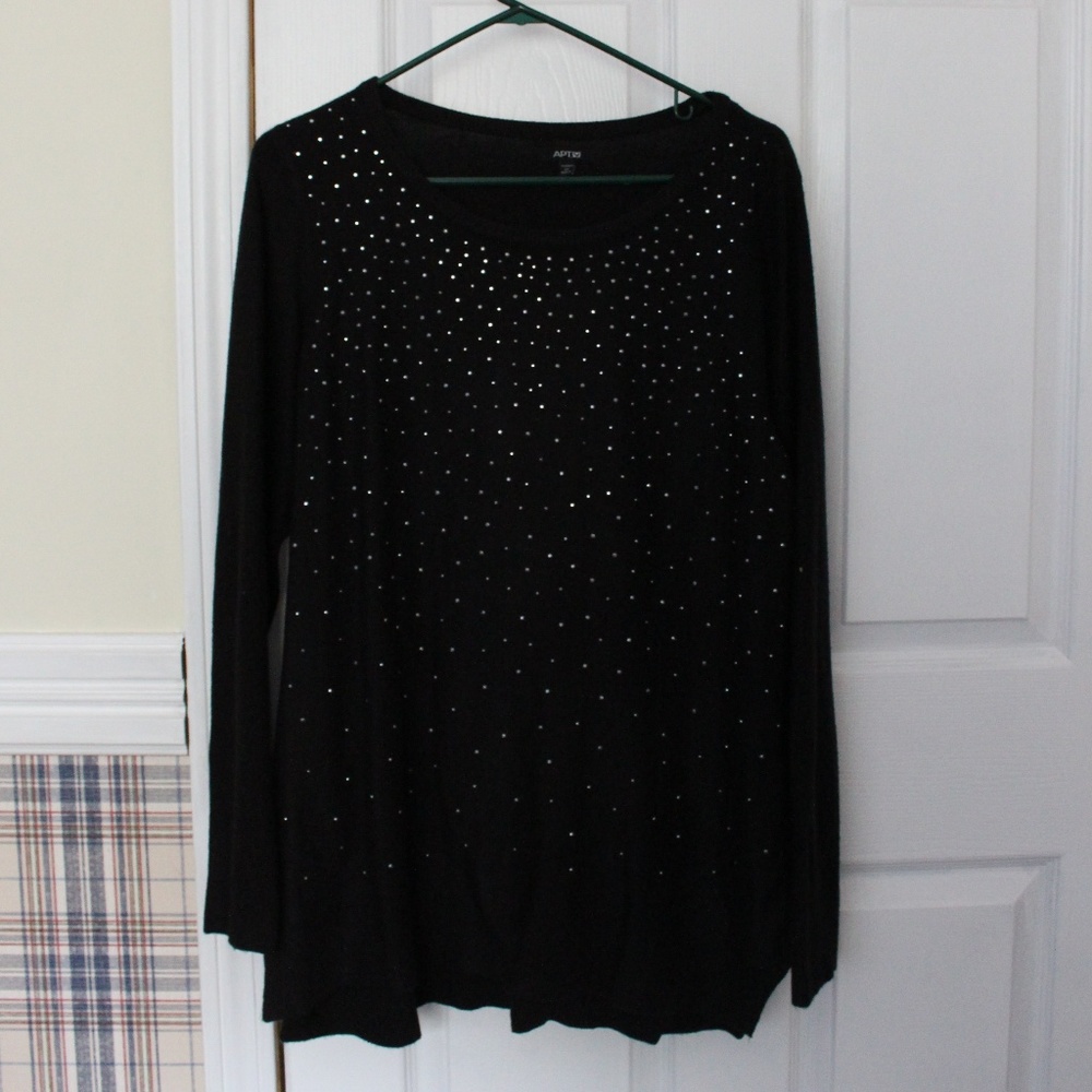 SPARKLY BLACK SWEATER SIZE XL